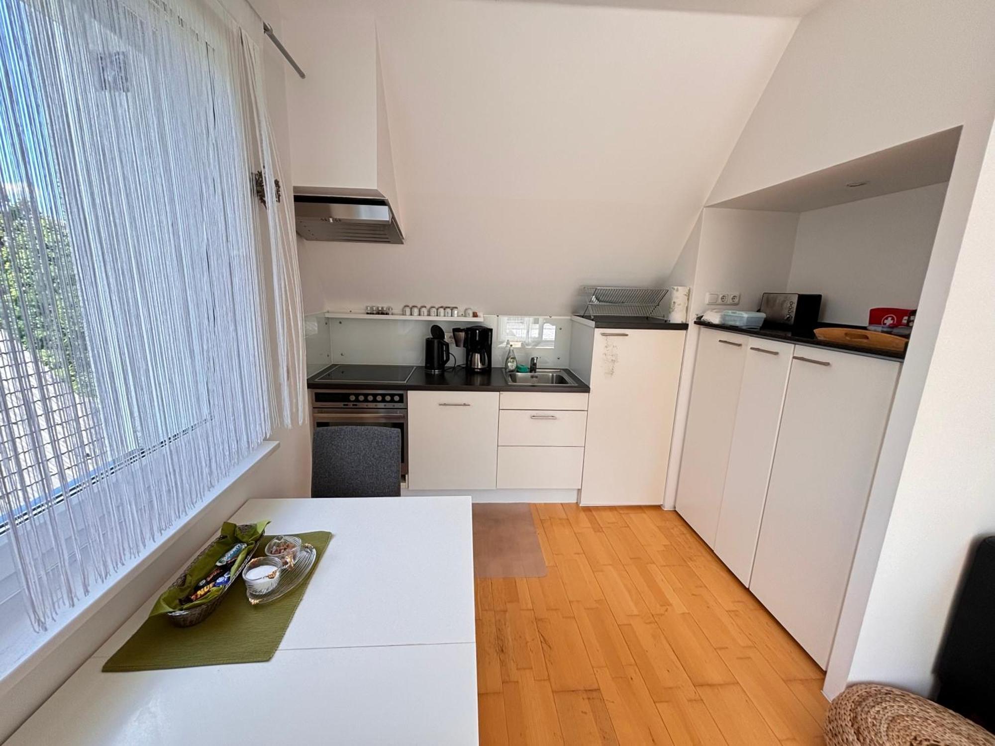 Messe, Uniklinikum, Grugapark - Charmante Wohnung Mit Dachterrasse In Guter Lage Эссен Экстерьер фото