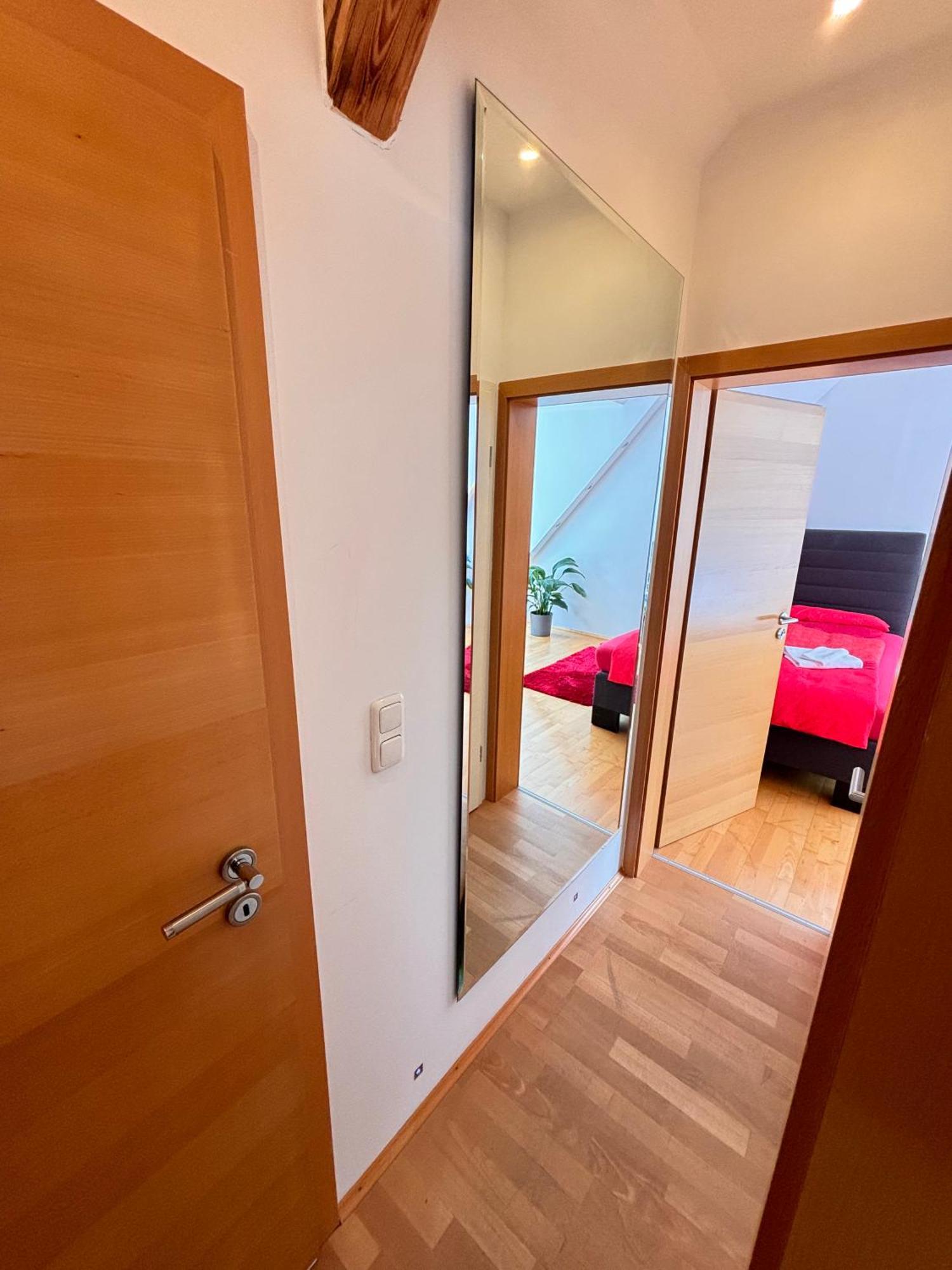 Messe, Uniklinikum, Grugapark - Charmante Wohnung Mit Dachterrasse In Guter Lage Эссен Экстерьер фото